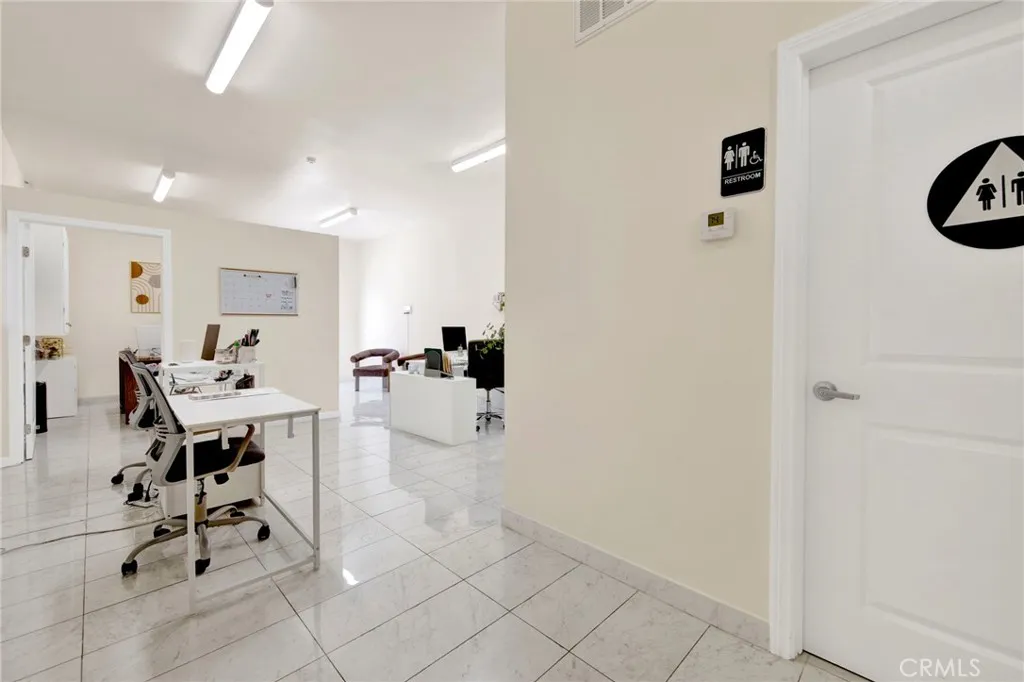 Additional image 4 of 7831 Foothill Boulevard, Sunland, CA 91040
