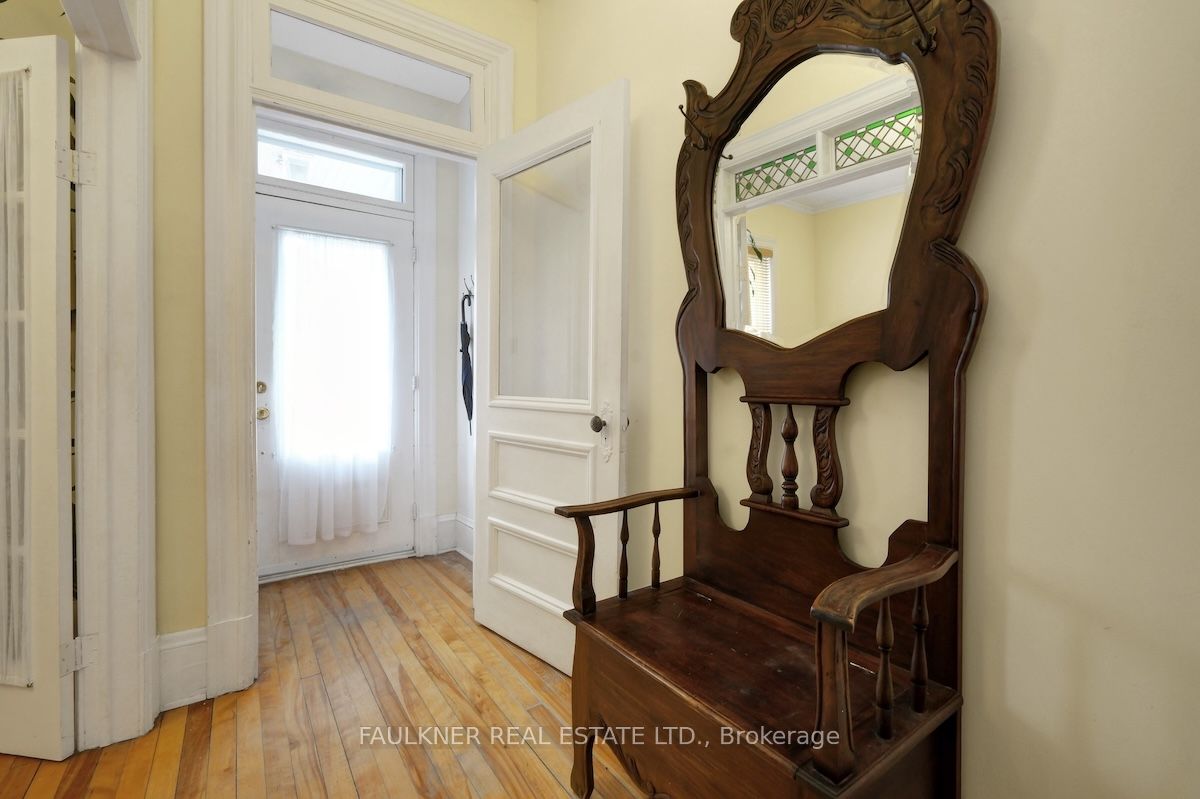 Additional image 3 of 136 Concord Street S, Ottawa, ON, K1S 0Z4