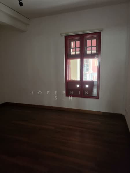 Additional image 10 of Mosque Street