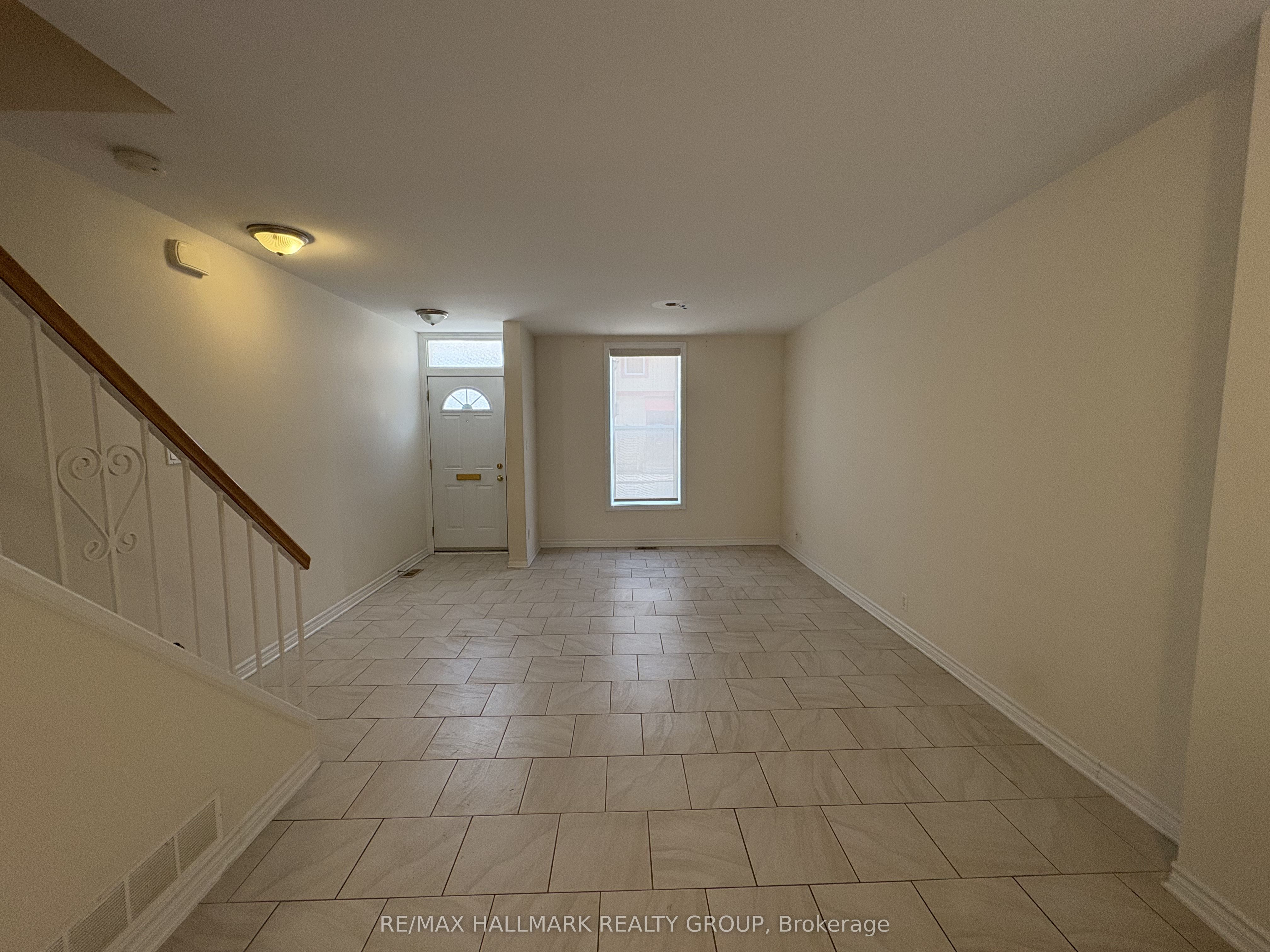Additional image 2 of 238 Cumberland Street, Ottawa, ON, K1N 7H5