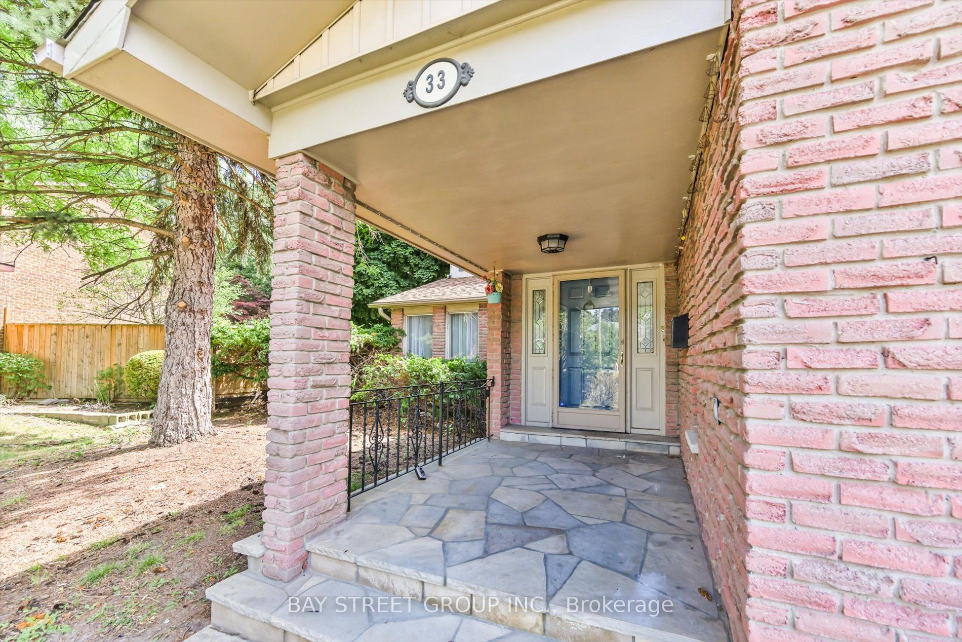 Additional image 3 of 33 Kilchurn Castle Drive, Toronto, ON, M1T 2W3