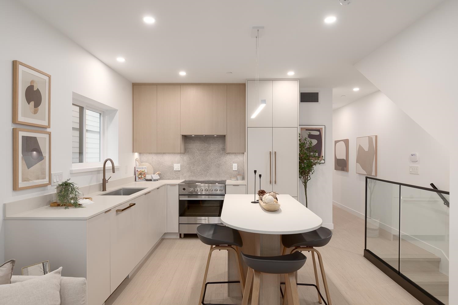 Additional image 4 of 203-2329 34th Avenue E, Vancouver, BC, V5R 2S6