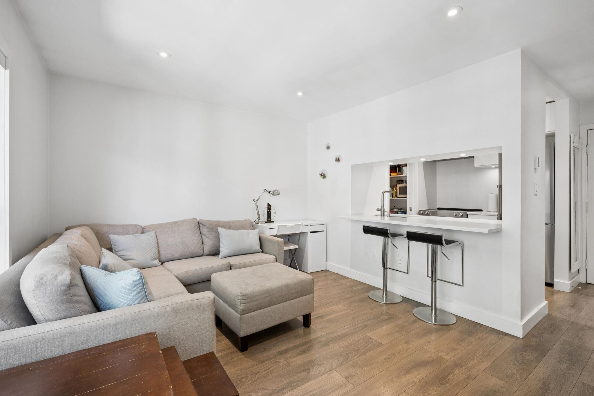 Additional image 6 of 302-555 14th Avenue W, Vancouver, BC, V5Z 4G8