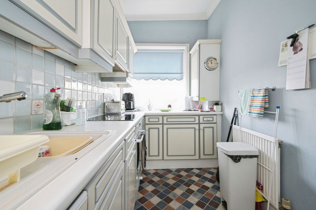 Additional image 4 of 2 bed flat for saleAgincourt Square, Monmouth, Monmouthshire NP25