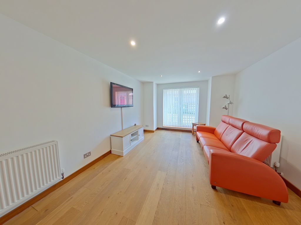Additional image 3 of 2 bed flat for salePaterson's Lane, Thurso KW14
