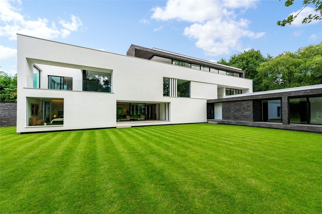 Additional image 2 of 3 bed flat to rentNorth Road, Hale, Cheshire WA15