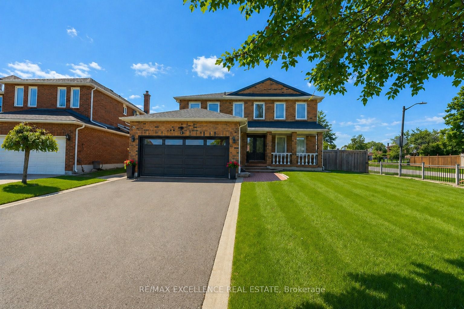 2 Pebble Beach Court, Brampton, ON, L6S 4E9