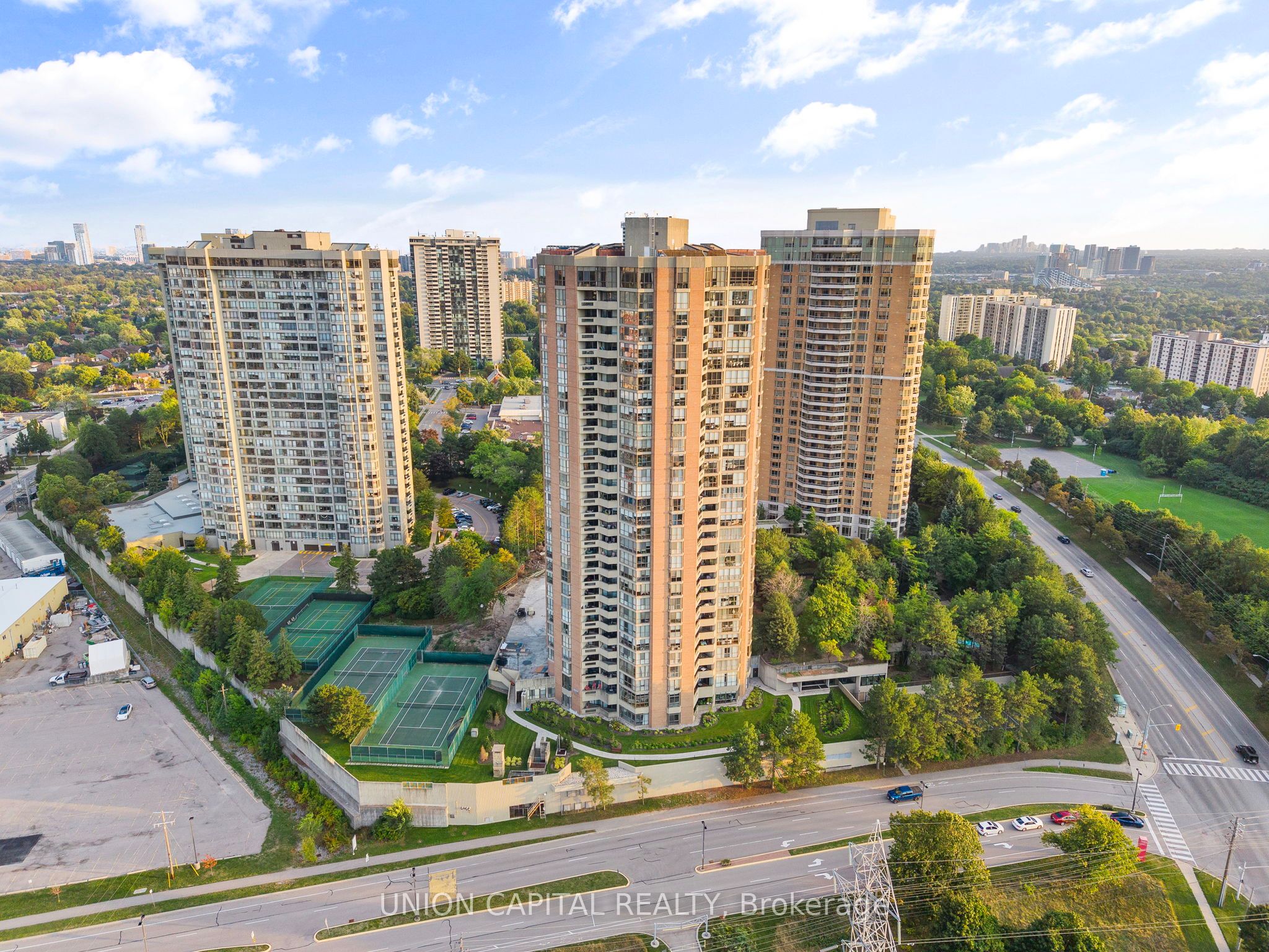 Additional image 3 of 2405-85 Skymark Drive, Toronto, ON, M2H 3P2