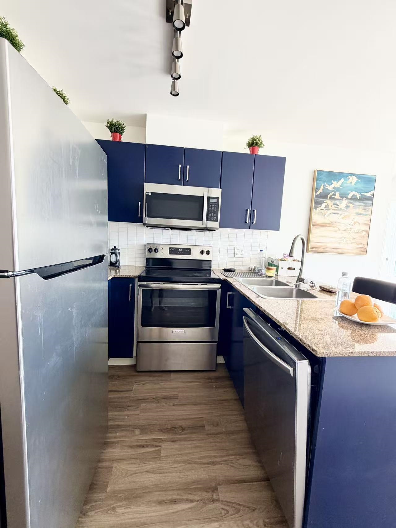 Additional image 2 of 10xx-550 Taylor Street, Vancouver, BC, V6B 1R1