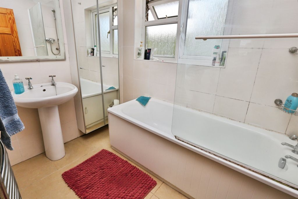 Additional image 12 of 3 bed semi-detached house for saleSpring Close, Fair Oak, Eastleigh SO50