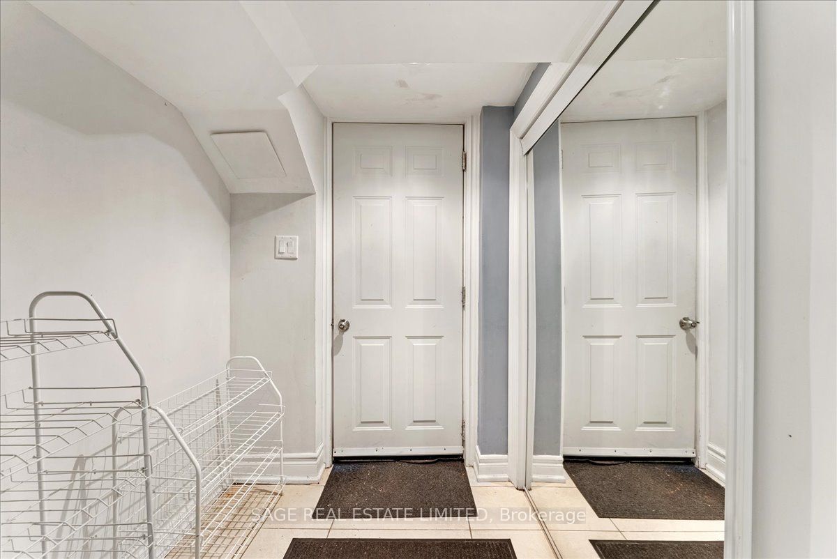 Additional image 3 of Lower-207 Cedarvale Avenue, Toronto, ON, M4C 4K3