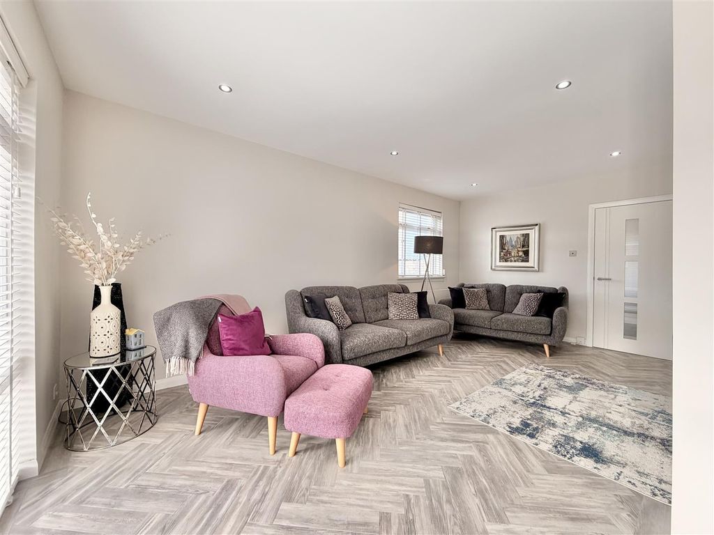 Additional image 2 of 3 bed detached bungalow for saleFergus Gardens, Hamilton ML3