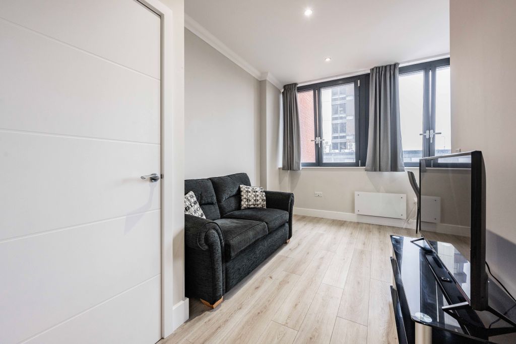 Additional image 3 of 2 bed flat to rentSurrey Street, Norwich NR1