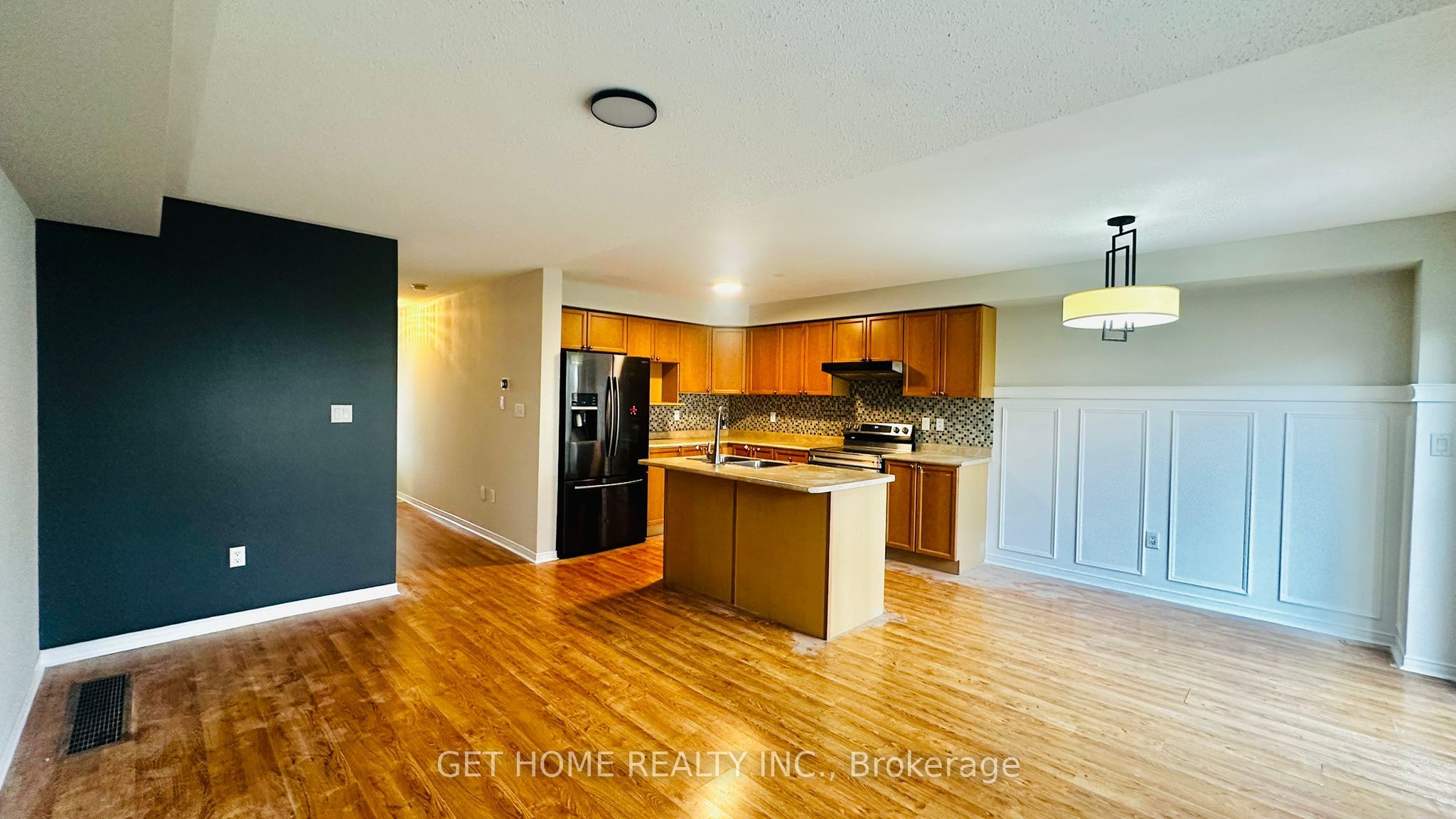 114 Bettina Place, Whitby, ON, L1R 0E8 photo 4