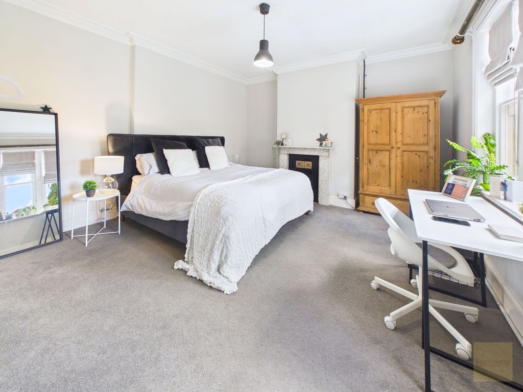 Additional image 20 of 5 bed semi-detached house for saleRutland Lodge, Northgate, Oakham LE15