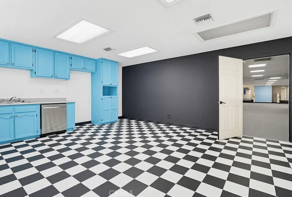 Additional image 36 of 129 W 5th Street, Long Beach, CA 90802