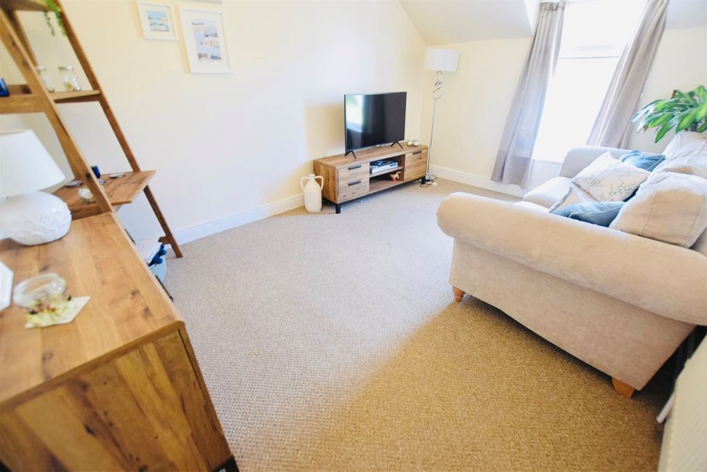 Additional image 5 of 2 bed flat to rentSouth Road, Bristol BS20
