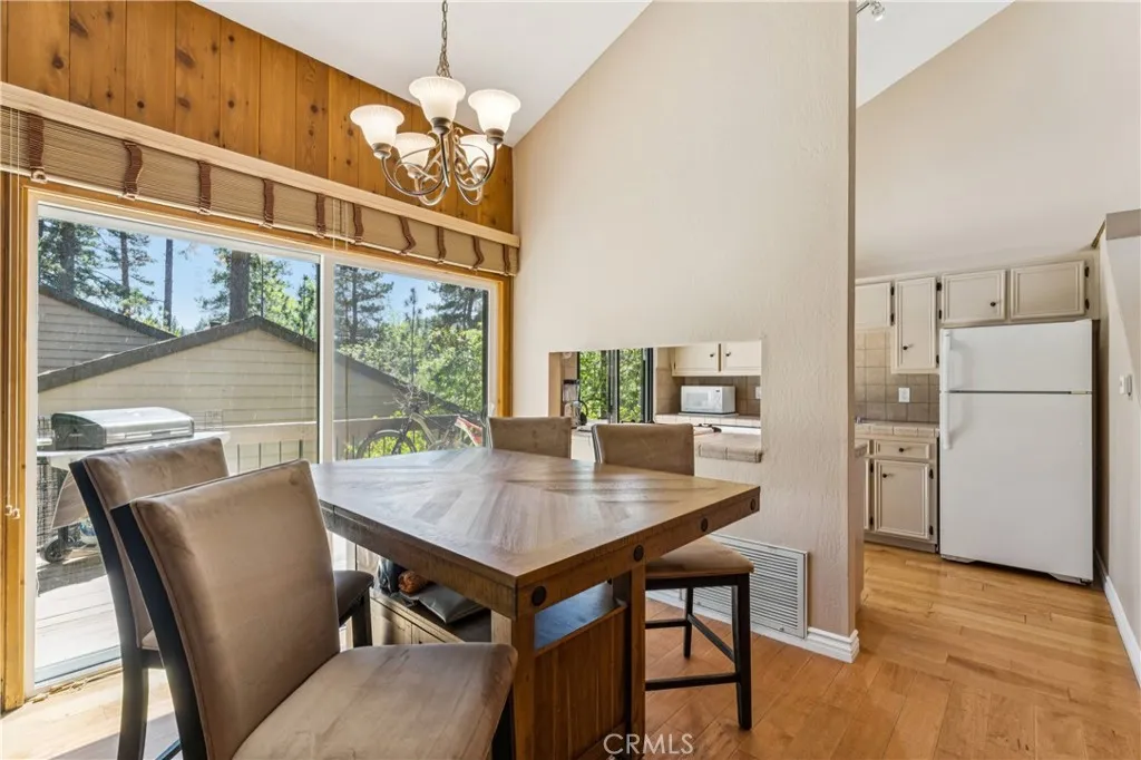 Additional image 8 of 27821 Peninsula Dr N Unit 315, Lake Arrowhead, CA 92352