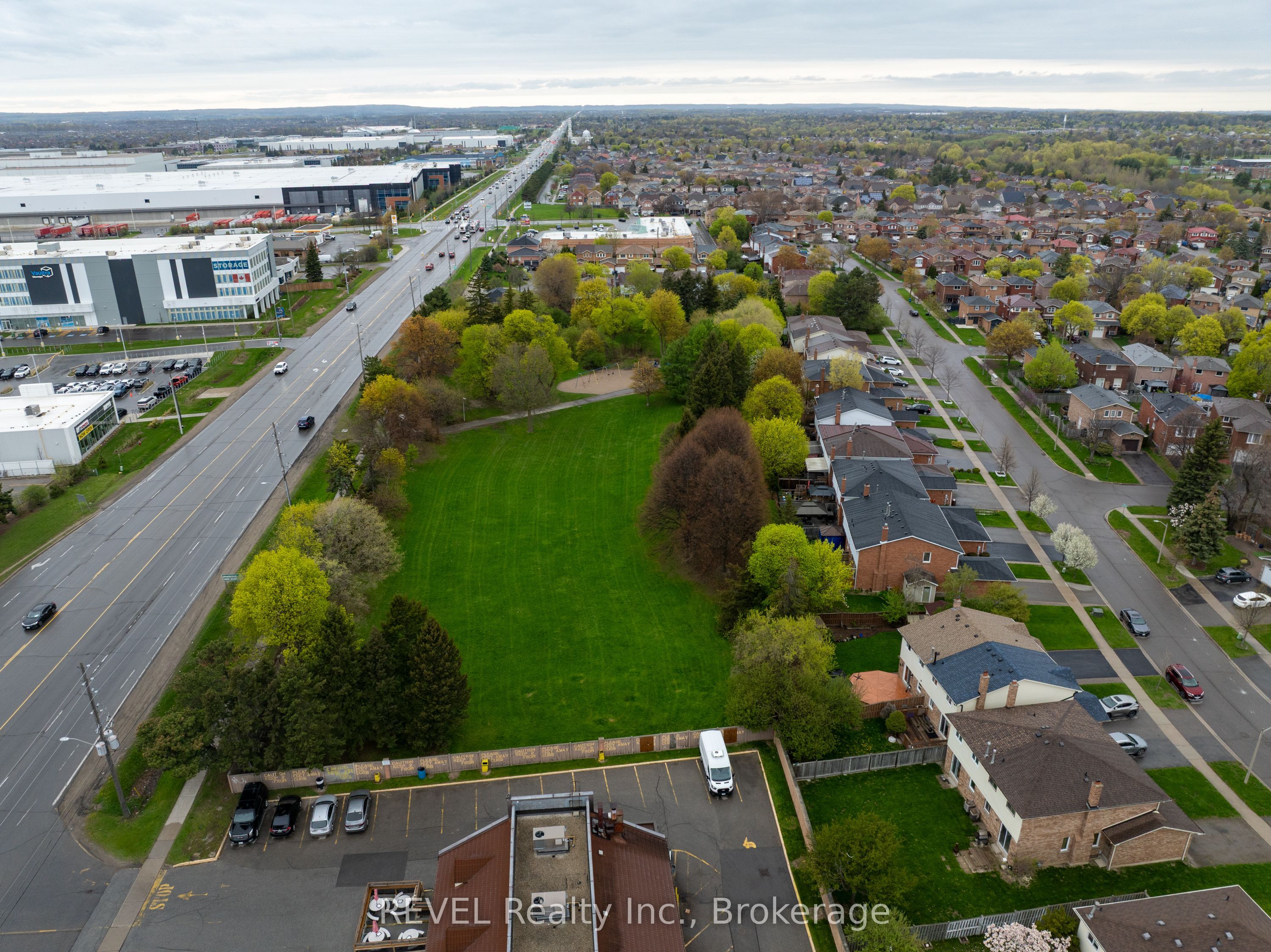 80 Dumfries Avenue, Brampton, ON, L6Z 2X8 photo 4