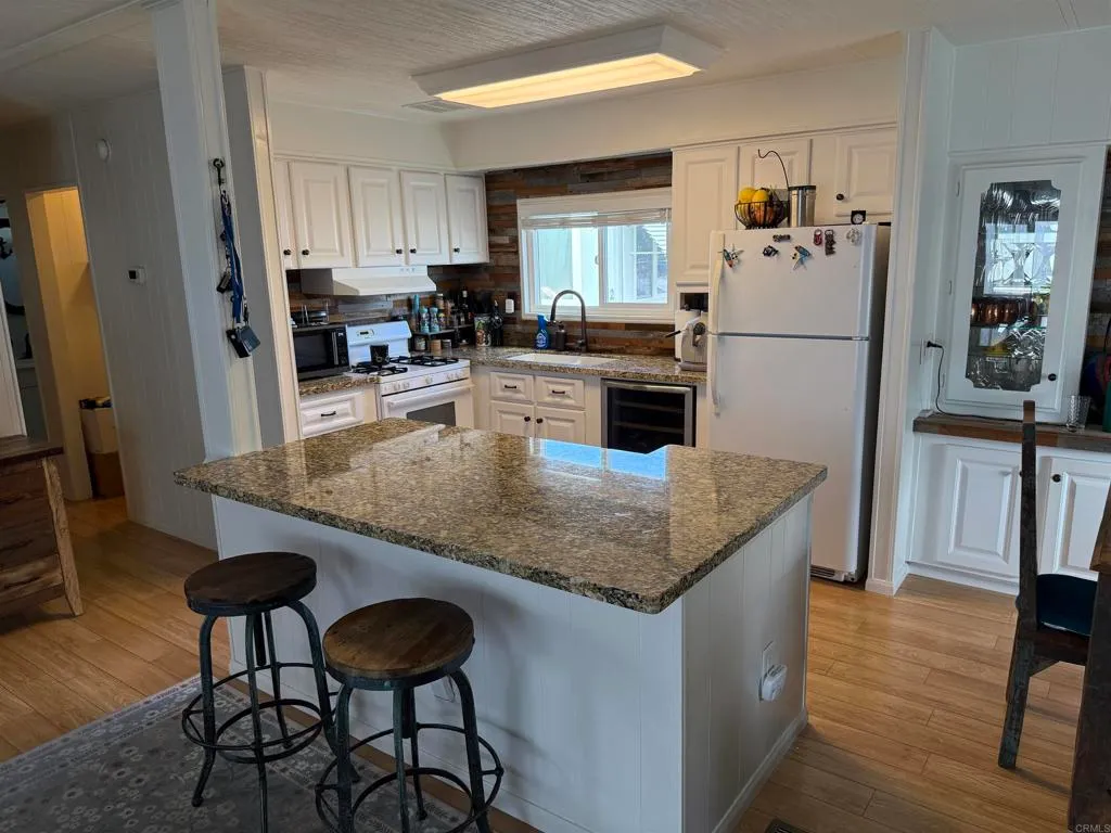 Additional image 27 of 900 N Cleveland Street Unit 3, Oceanside, CA 92054