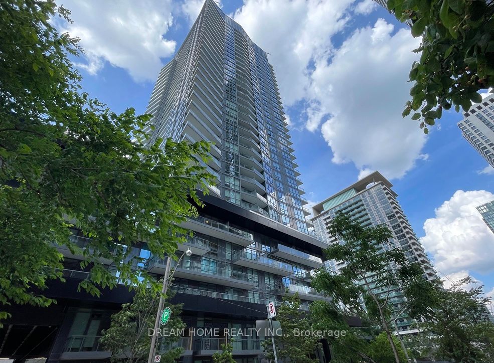 2902-30 Roehampton Avenue, Toronto, ON, M4P 0B9