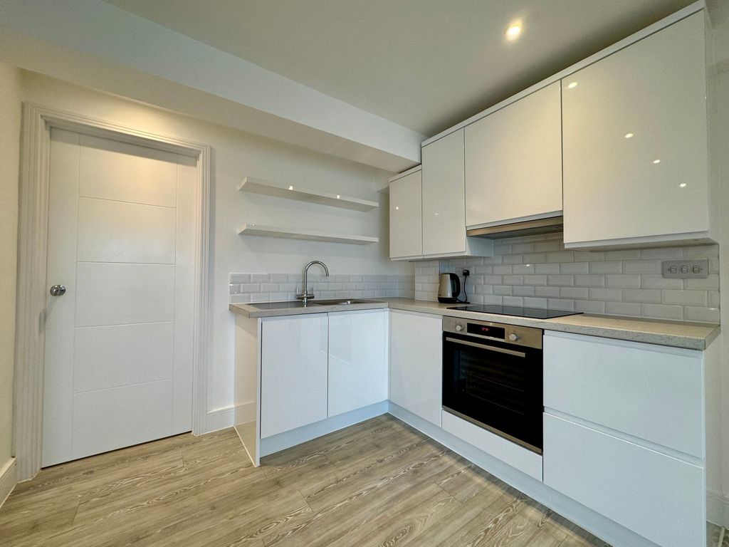 Additional image 3 of 1 bed flat to rent9 Cantel Court, St Helier JE2
