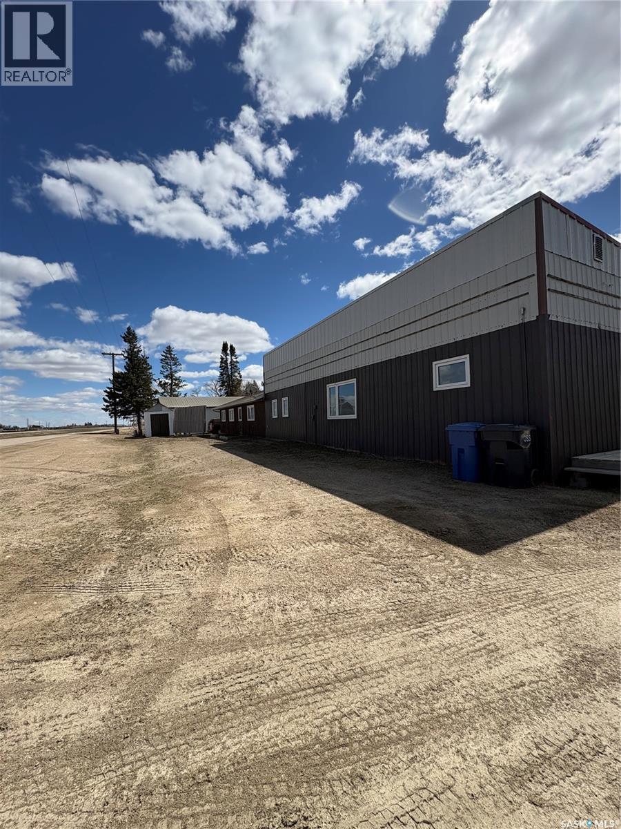 404 Yellowhead Highway