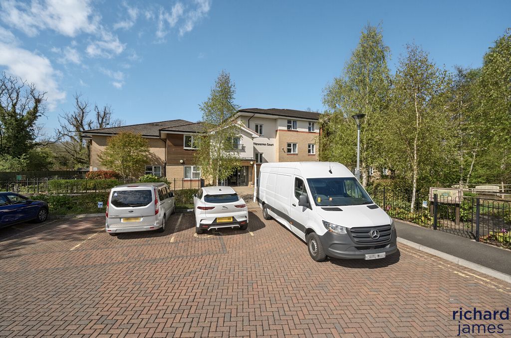 Additional image 12 of 1 bed flat for saleFitzwarren Court, Kingsdown Road, Swindon SN3