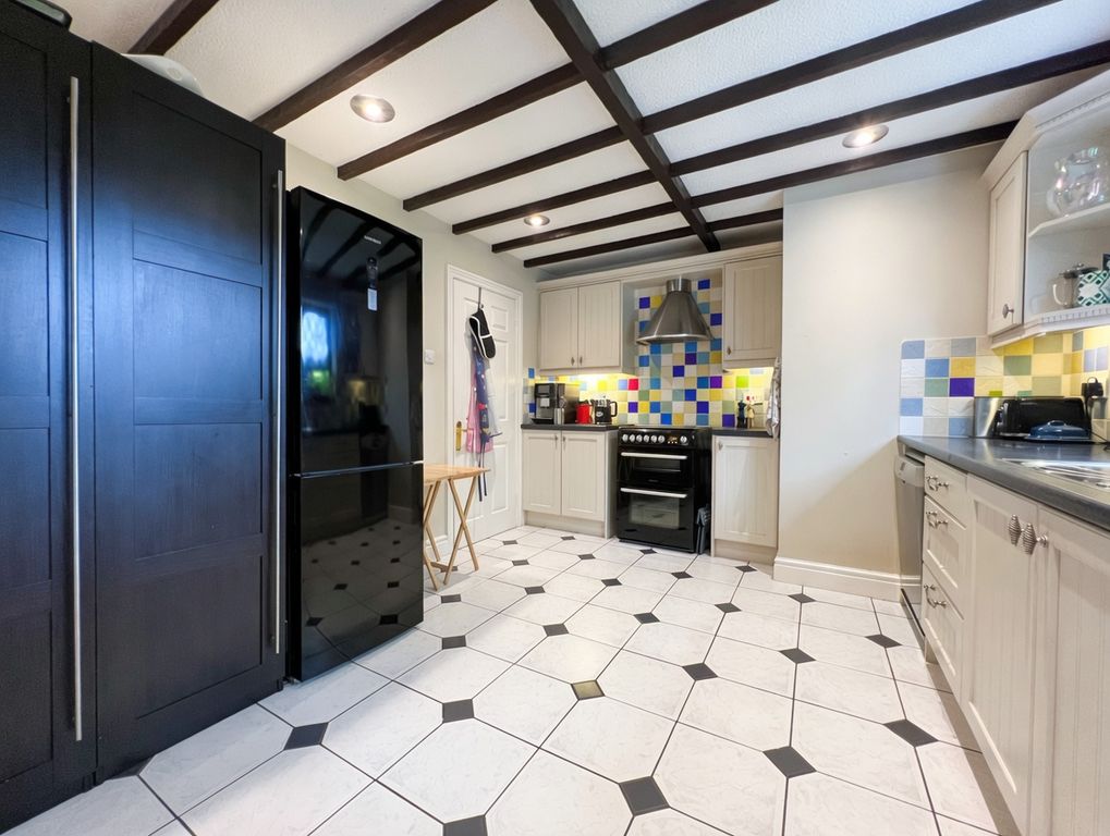 Additional image 7 of 4 bed detached house to rentOld Barber, Harrogate HG1