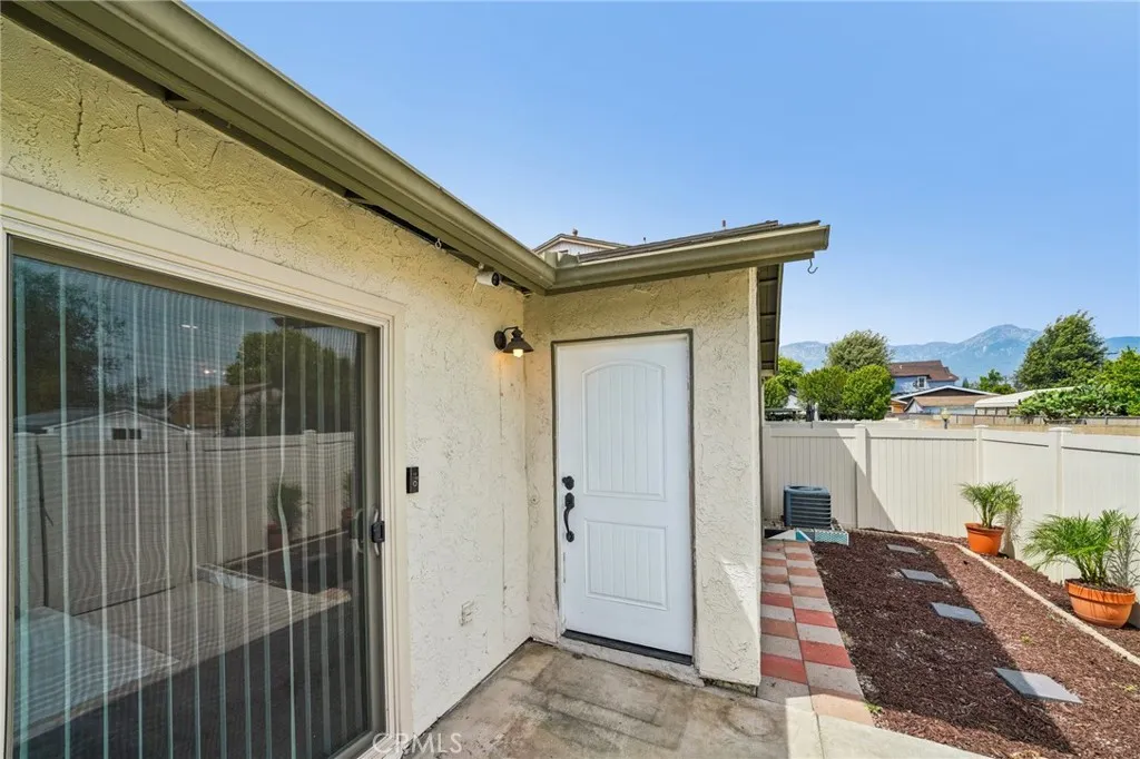 Additional image 29 of 551 D St, Upland, CA 91786