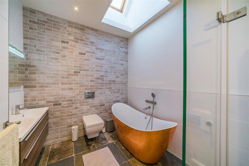 Additional image 10 of 3 bed terraced house for saleGurnard, Isle Of Wight PO31
