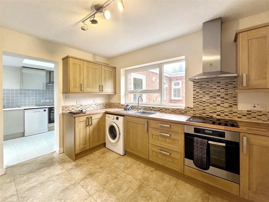 Additional image 3 of 6 bed detached house to rentPrimula Drive, Norwich NR4