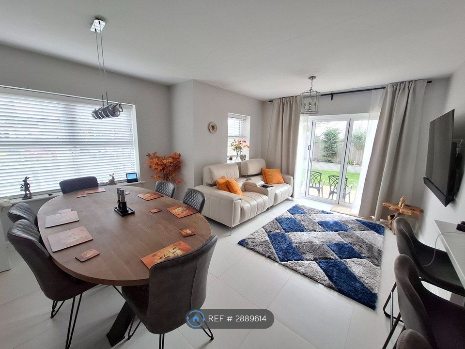 4 bed detached house to rentThrostle Close, York YO51