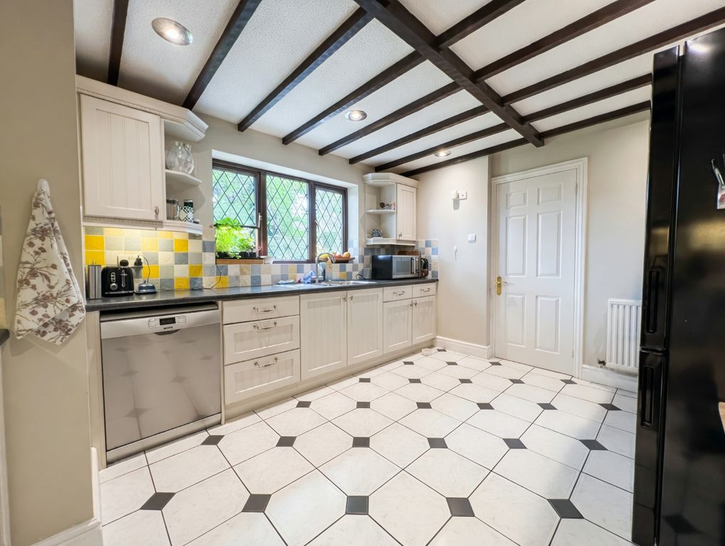 Additional image 6 of 4 bed detached house to rentOld Barber, Harrogate HG1