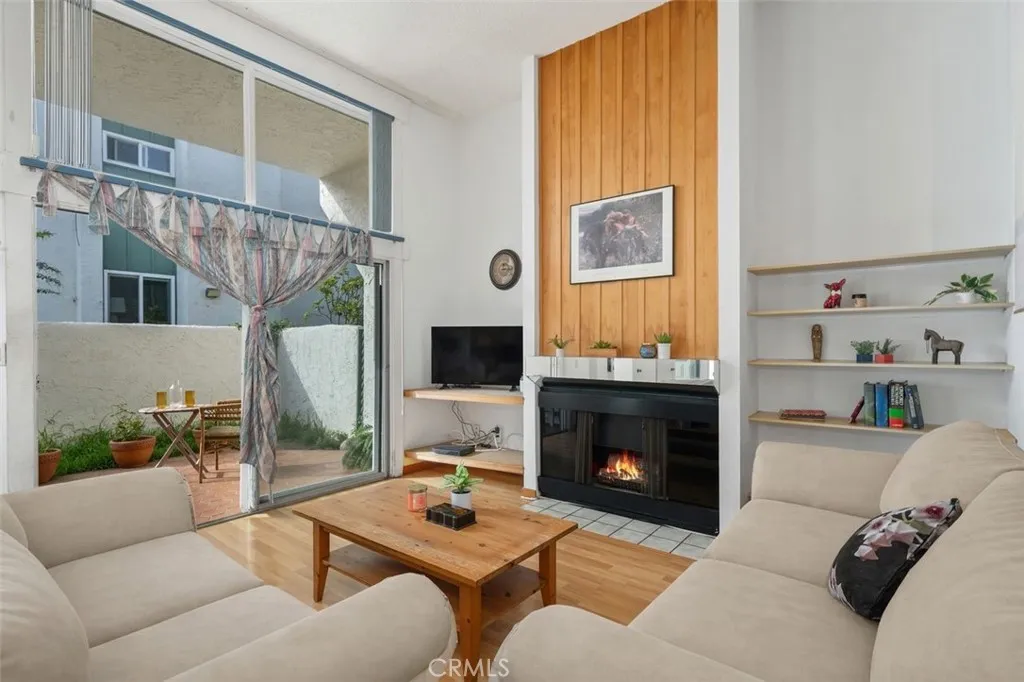 Additional image 20 of 4916 McConnell Avenue, Los Angeles, CA 90066