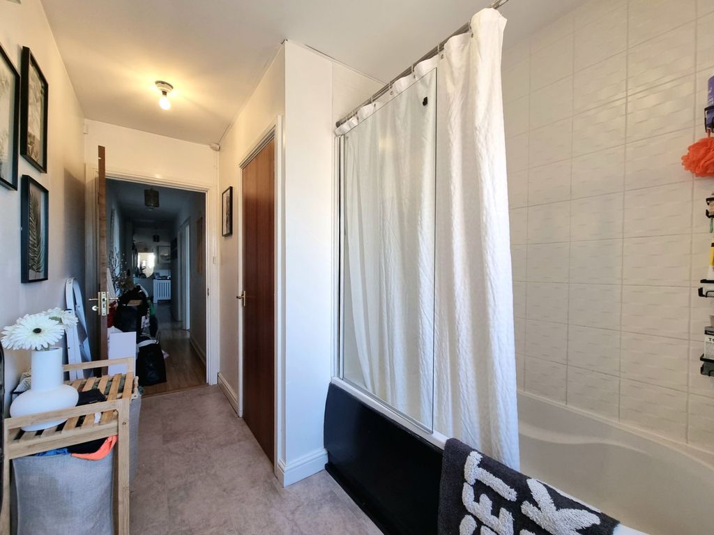 Additional image 14 of 2 bed flat for saleMaes Dewi Pritchard, Brackla CF31