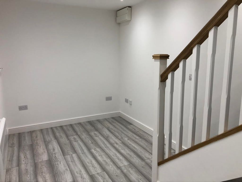 Additional image 2 of 1 bed flat to rentThe Square, Abertridwr CF83