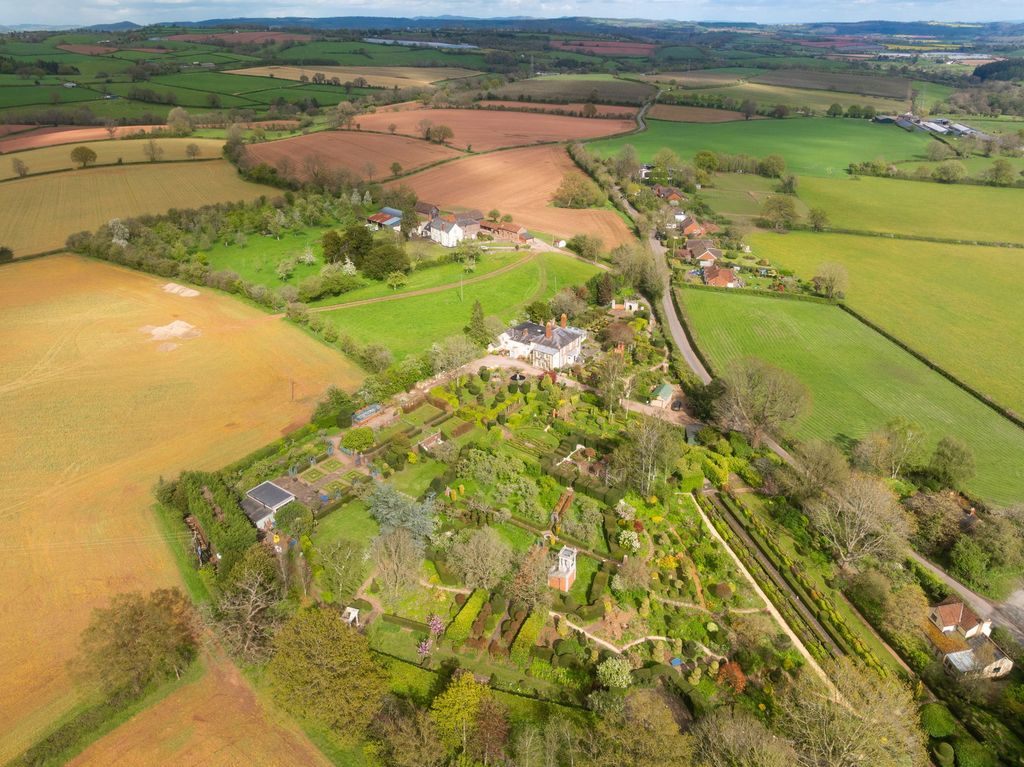 Additional image 3 of 9 bed country house for saleLaskett Lane, Much Birch, Herefordshire HR2
