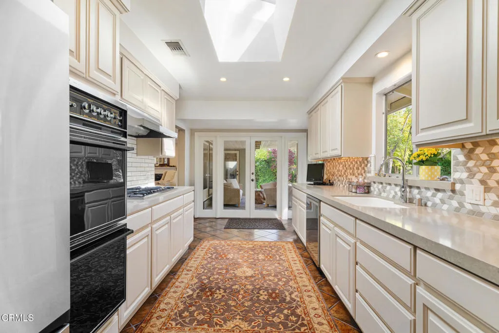 Additional image 16 of 2004 Glenview Terrace, Altadena, CA 91001