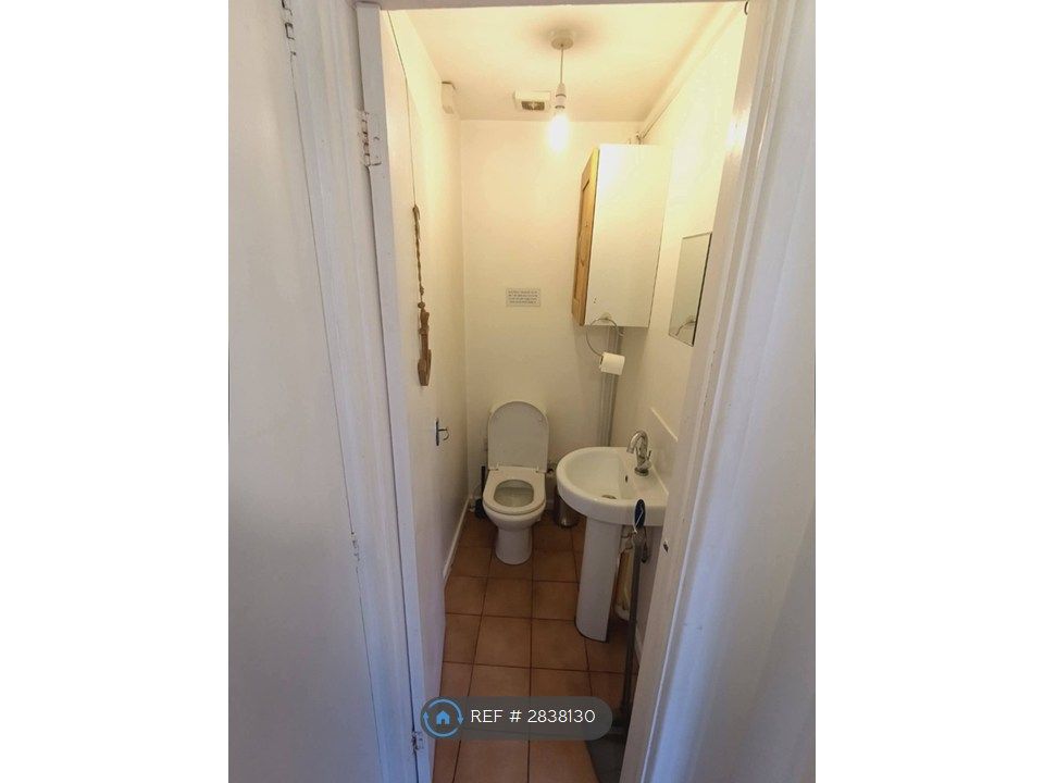 Additional image 13 of 5 bed semi-detached house to rentPengarth Rise, Falmouth TR11
