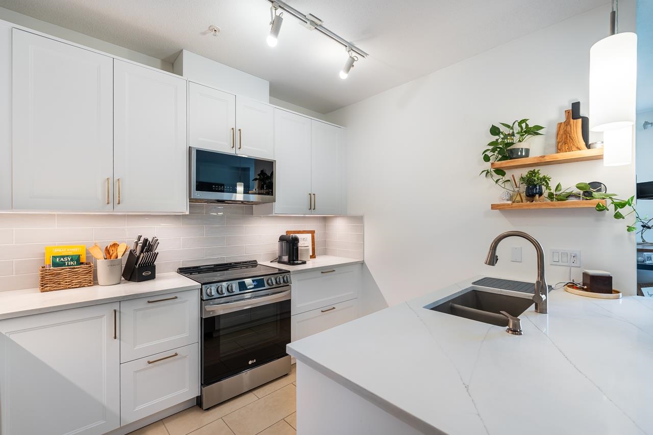 Additional image 4 of 318-2477 Kelly Avenue, Port Coquitlam, BC, V3C 0B3