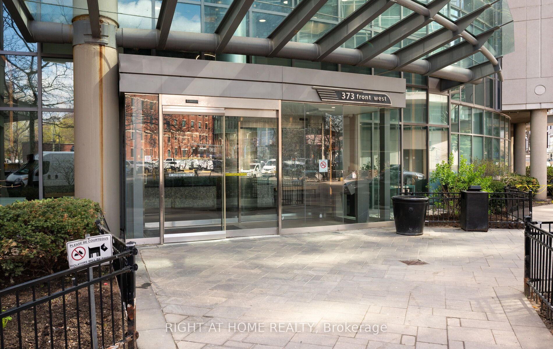 Additional image 5 of 803-373 Front Street W, Toronto, ON, M5V 3R7