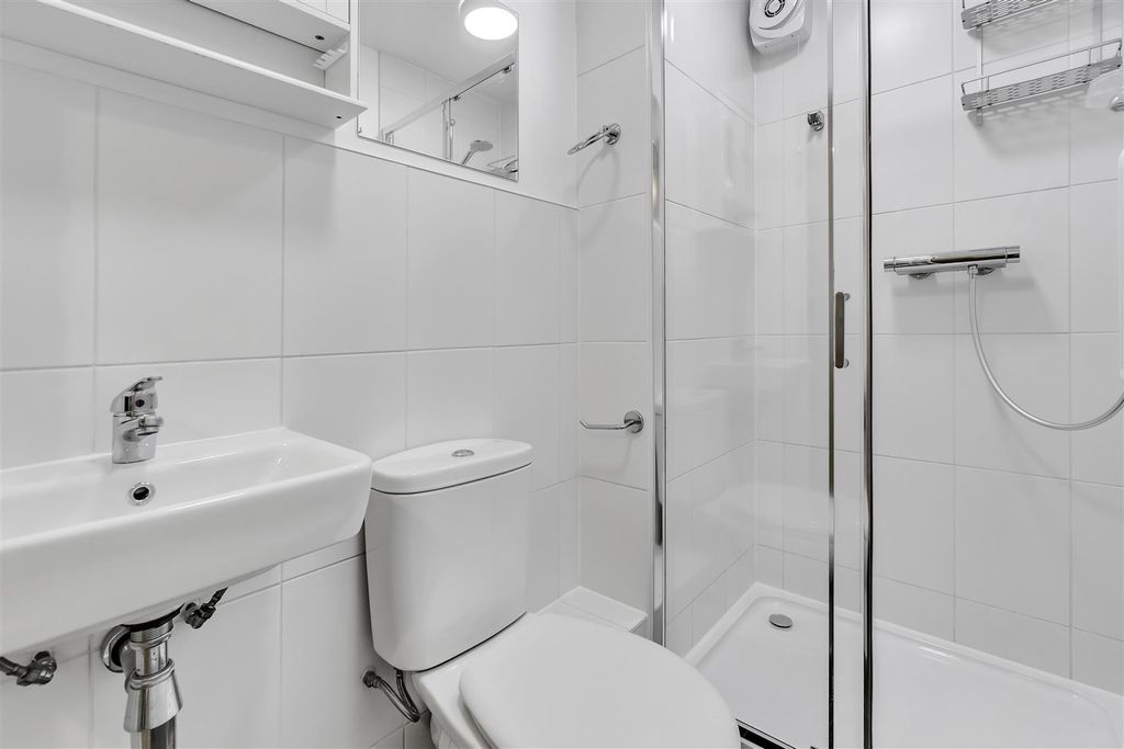 Additional image 22 of 5 bed property to rentSouthmead Road, Westbury-On-Trym, Bristol BS10