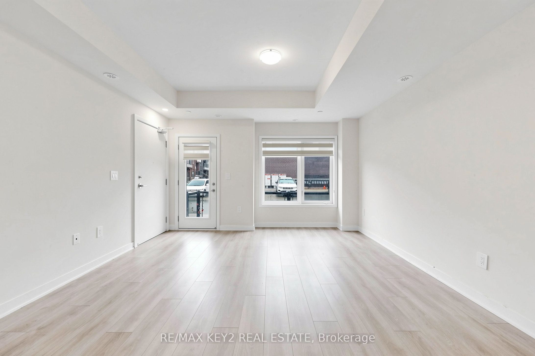 Additional image 4 of 230-1695 Dersan Street, Pickering, ON, L1X 0S9