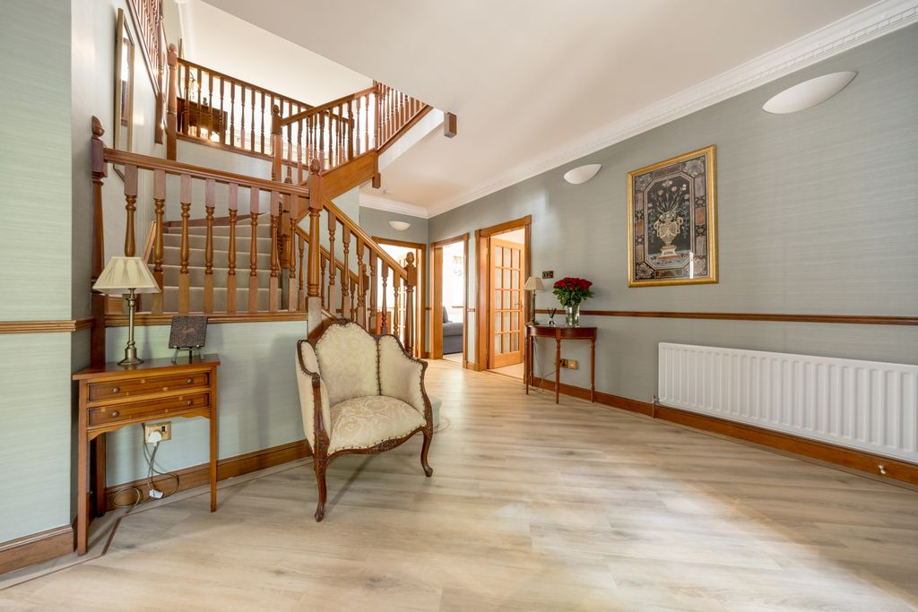 Additional image 4 of 5 bed villa for sale1 South Steil, Glenlockhart, Edinburgh EH10
