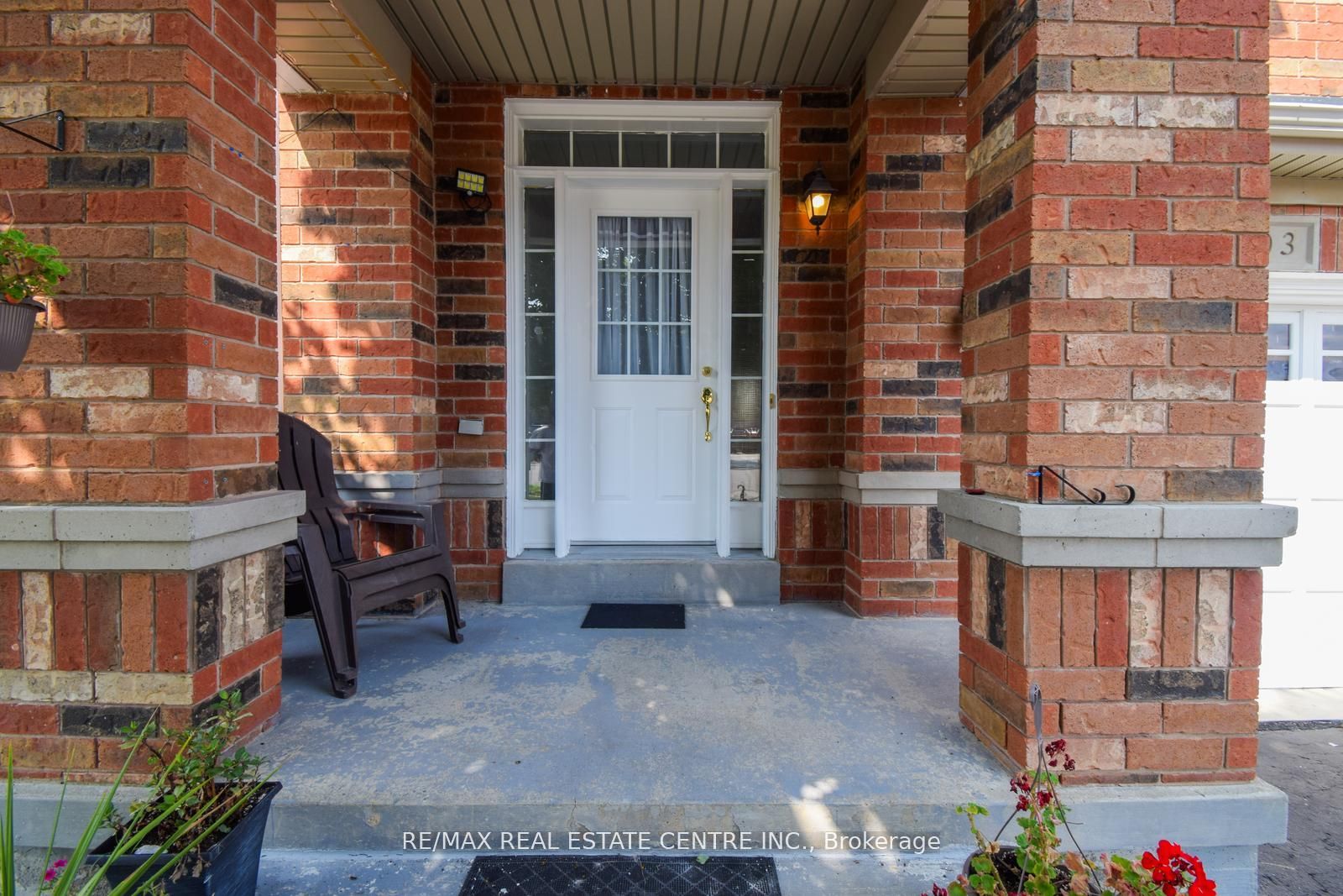 103 Botavia Downs Drive, Brampton, ON, L7A 3P6 photo 2