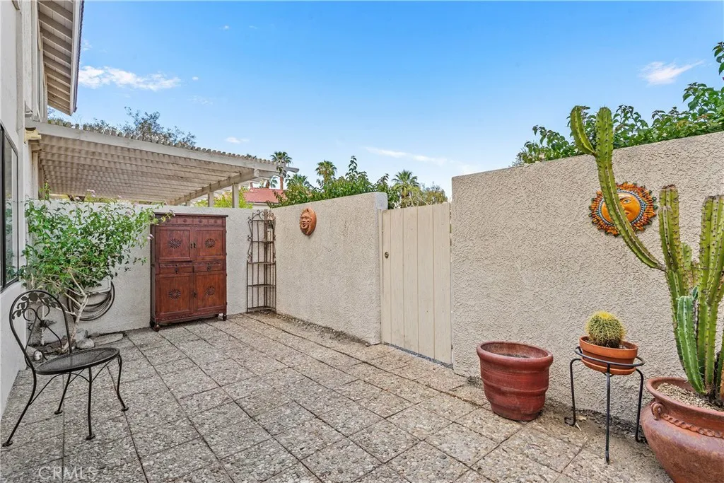 Additional image 27 of 2010 Lawrence Crossley Rd, Palm Springs, CA 92264
