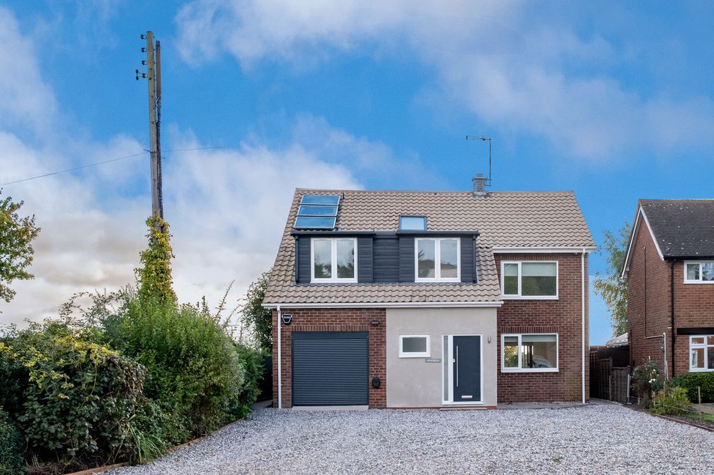 5 bed detached house to rentHampton Road, Warwick CV35