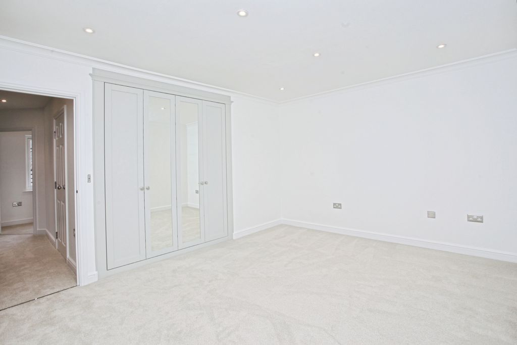 Additional image 43 of 5 bed detached house for saleMons Close, Newport NP20