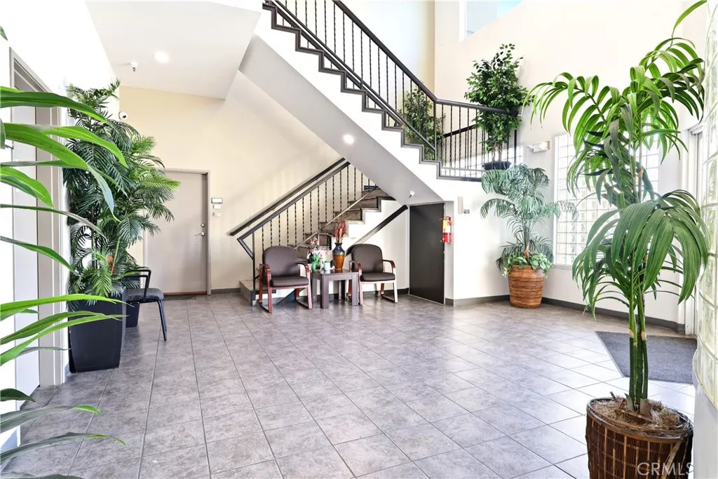Additional image 3 of 15490 Civic Dr, Victorville, CA 92392